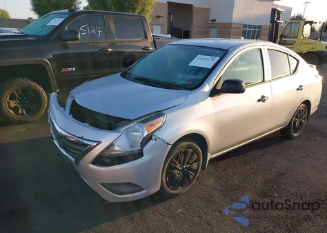 2015 Nissan Versa 1.6 S+ из США, поврежденный, VIN 3N1CN7AP5FL925102